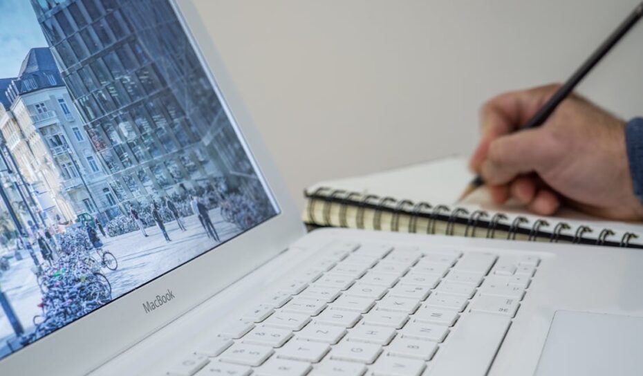 notepad laptop